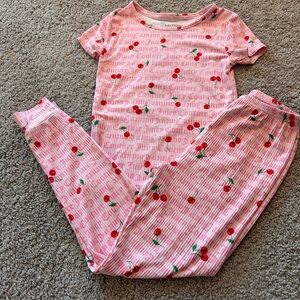 Juicy Couture Pink Ribbed With Cherries Girls PJ Set

Size 8